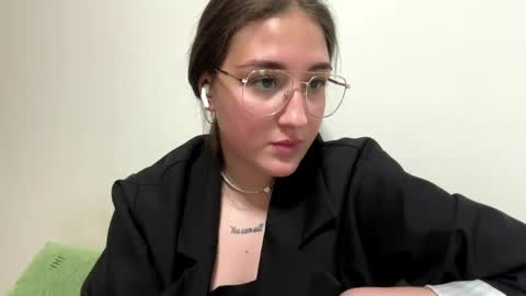 Snapshot of wendolynmusil chatting on May 24, 1:16 pm Anna online show from May 24, 1:16 pm