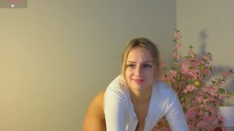 Snapshot of wendy__doll chatting on January 12, 12:07 am Im Wendy online show from January 12, 12:07 am