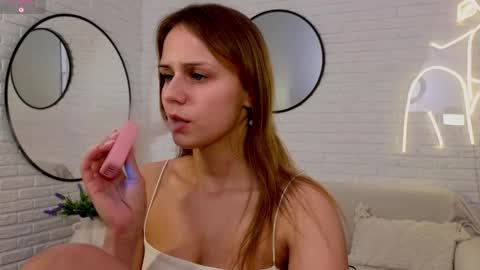 Im Wendy online show from February 19, 9:22 pm