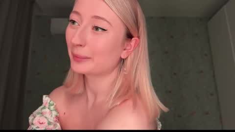 Daisy    online show from February 2, 6:06 pm