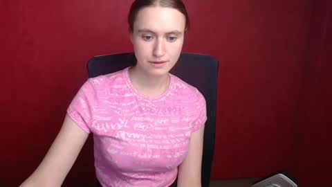 Wendy online show from December 12, 11:36 pm