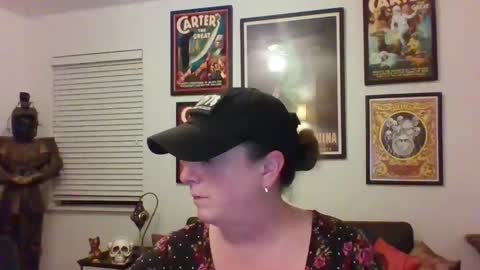 WendyCU online show from April 22, 6:49 am