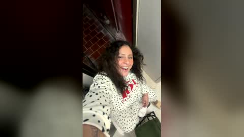 wendylatinaxx online show from February 21, 8:43 pm