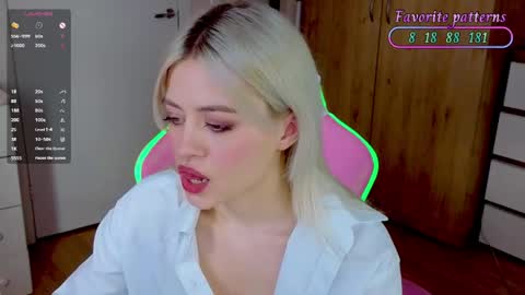 Snapshot of wendylovelylovew chatting on May 29, 3:43 pm Wendy online show from May 29, 3:43 pm