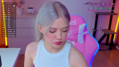Snapshot of wendylovelylovew chatting on May 31, 4:03 pm Wendy online show from May 31, 4:03 pm