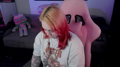 wendyycandy online show from June 8, 1:33 pm