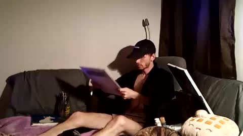 Snapshot of weotterfvck chatting on October 22, 9:42 am Breedee Boy online show from October 22, 9:42 am