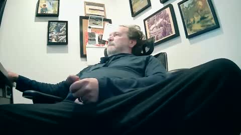 Snapshot of weseeyouwatching chatting on December 30, 4:51 pm weseeyouwatching online show from December 30, 4:51 pm