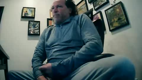 Snapshot of weseeyouwatching chatting on January 8, 5:26 pm weseeyouwatching online show from January 8, 5:26 pm