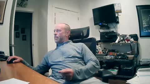 Snapshot of weseeyouwatching chatting on September 11, 5:18 am weseeyouwatching online show from September 11, 5:18 am