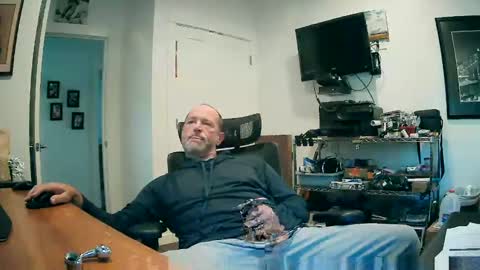 Snapshot of weseeyouwatching chatting on October 7, 4:26 pm weseeyouwatching online show from October 7, 4:26 pm