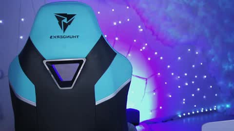 little girl who is always rightLisa online show from December 20, 2:08 am