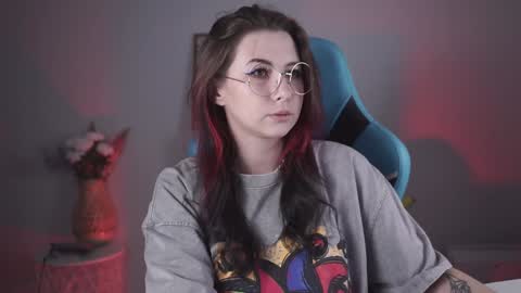 little girl who is always rightLisa online show from December 27, 8:45 am