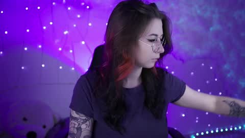 little girl who is always rightLisa online show from January 10, 2:14 am