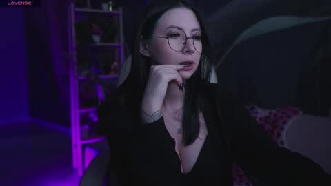 little girl who is always rightLisa online show from September 29, 1:55 am