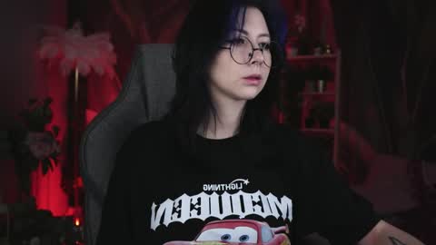 little girl who is always rightLisa online show from May 22, 1:24 am