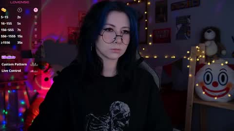 little girl who is always rightLisa online show from May 27, 1:24 am
