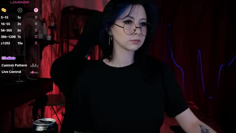 little girl who is always rightLisa online show from June 10, 1:28 am