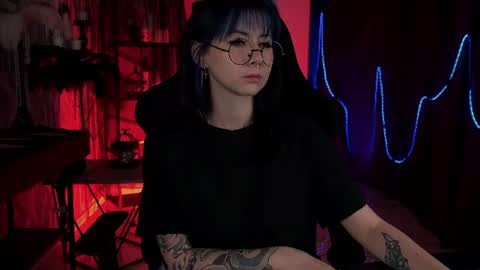 little girl who is always rightLisa online show from June 30, 1:17 am