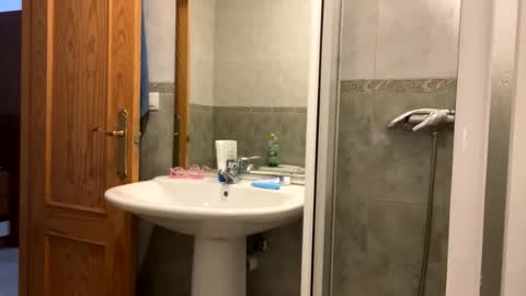 Snapshot of wet___pussy chatting on July 22, 8:17 am wet___pussy online show from July 22, 8:17 am