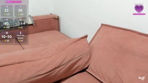   online show from December 6, 8:48 am