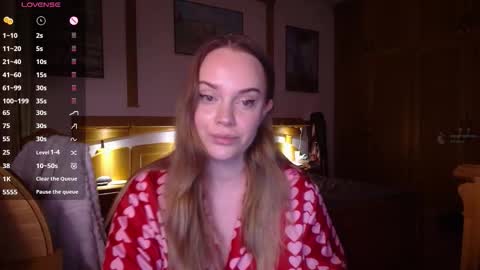 Lana online show from February 7, 7:28 pm