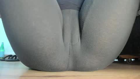 wet_pants2022 online show from May 20, 11:38 am