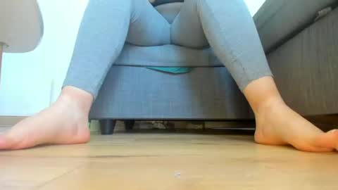 wet_pants2022 online show from July 23, 1:53 pm