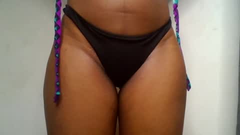 Snapshot of wet_pussieyy chatting on June 26, 10:19 am wet_pussieyy online show from June 26, 10:19 am