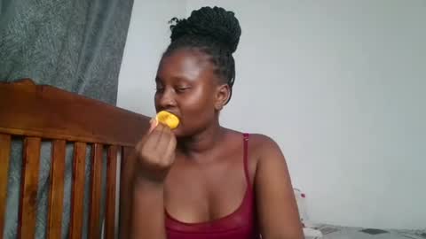 Snapshot of wet_pussieyy chatting on July 4, 6:58 pm wet_pussieyy online show from July 4, 6:58 pm