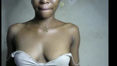 Bella online show from November 26, 9:05 pm