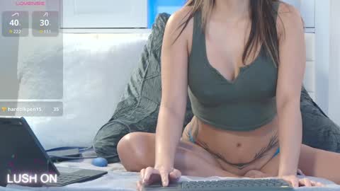 WetPussyAsian online show from December 13, 4:27 pm