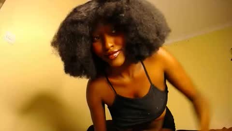Snapshot of wet_wife_material chatting on May 26, 4:58 pm Macey online show from May 26, 4:58 pm