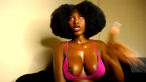 Macey online show from July 31, 10:09 pm