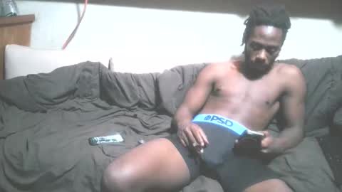 Snapshot of wetdreamsz101 chatting on November 29, 4:48 am wetdreamz101 online show from November 29, 4:48 am