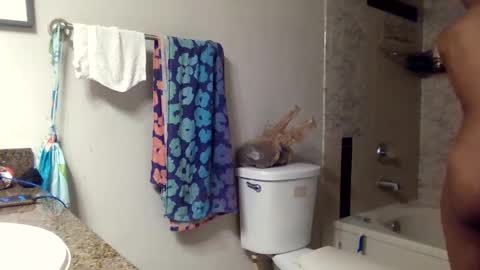 Kylie online show from February 15, 5:39 pm