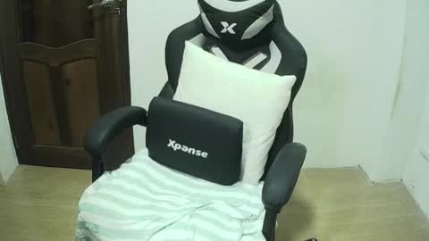 Lyns online show from November 11, 3:45 pm