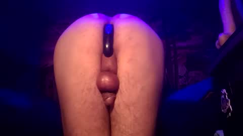 Snapshot of whaletail99 chatting on February 2, 6:04 am WhaleTail online show from February 2, 6:04 am