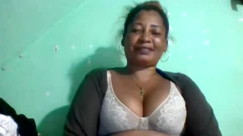 wharda online show from June 8, 5:02 pm
