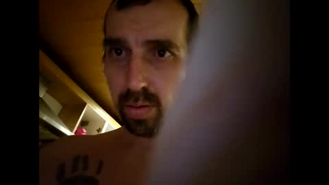 Snapshot of what1247 chatting on November 11, 2:55 am what1247 online show from November 11, 2:55 am