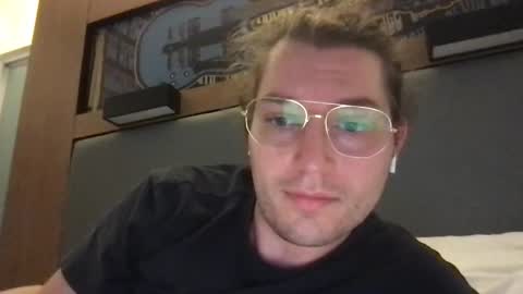what_the_hey online show from May 1, 1:21 am