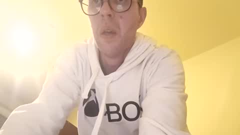 stoffy online show from November 16, 5:02 am