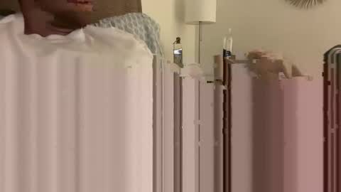 whatyouwantxox online show from November 19, 4:01 am