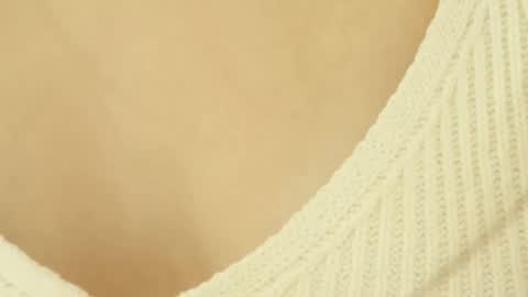 Snapshot of whisper_of_love chatting on October 15, 5:18 am Naomi online show from October 15, 5:18 am