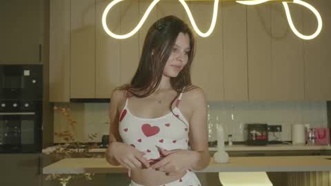 Snapshot of whisper_of_love chatting on October 28, 2:15 am Naomi online show from October 28, 2:15 am