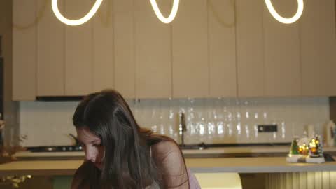 Snapshot of whisper_of_love chatting on December 5, 2:09 am Naomi online show from December 5, 2:09 am