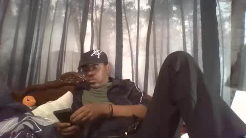 whisperw online show from April 7, 8:42 pm