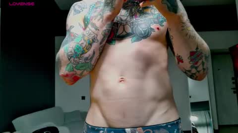 Max online show from November 6, 2:07 pm