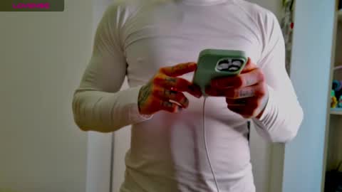 Snapshot of white_king999 chatting on February 17, 12:34 pm Max online show from February 17, 12:34 pm