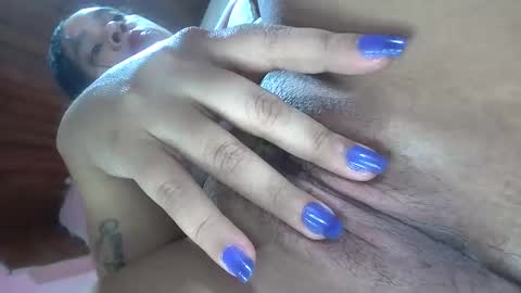 white_sexy_ online show from February 10, 9:47 pm